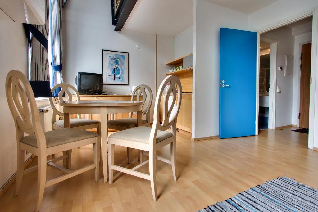 Daily Apartments - Ilmarine/Port Tallinn Kamer foto